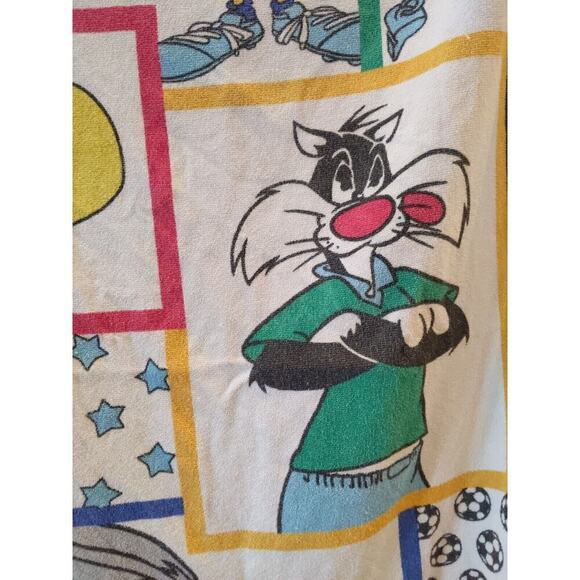 Vintage 2000 Looney Tunes Tweety Sylvester Daffy Duck Bugs Bunny Beach Towel - Picture 6 of 13